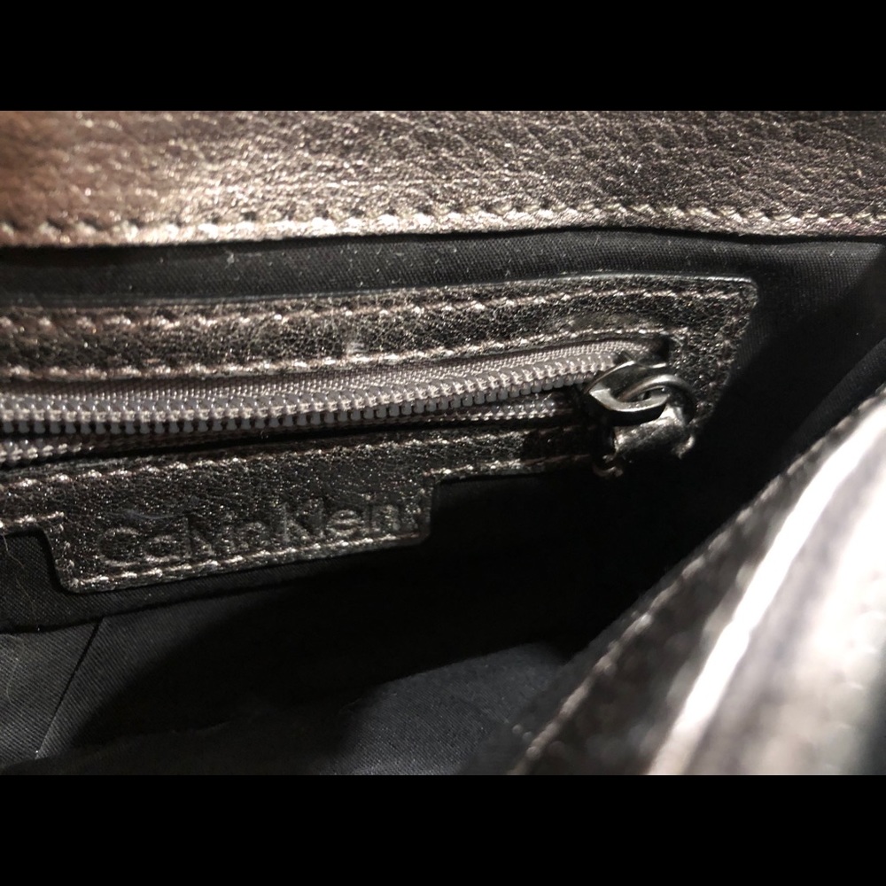 Calvin Klein Leather Crossbody Shoulder Bag Purse - Picture 16 of 16